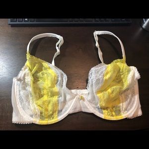 Victoria’s Secret Unlined Perfect Coverage 38DD